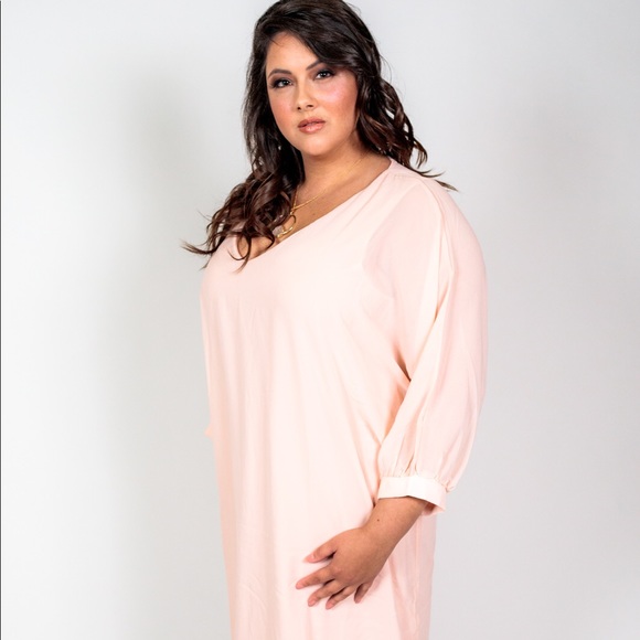 Plus Size ‘Chelsea’ Midi Dress - Picture 5 of 5